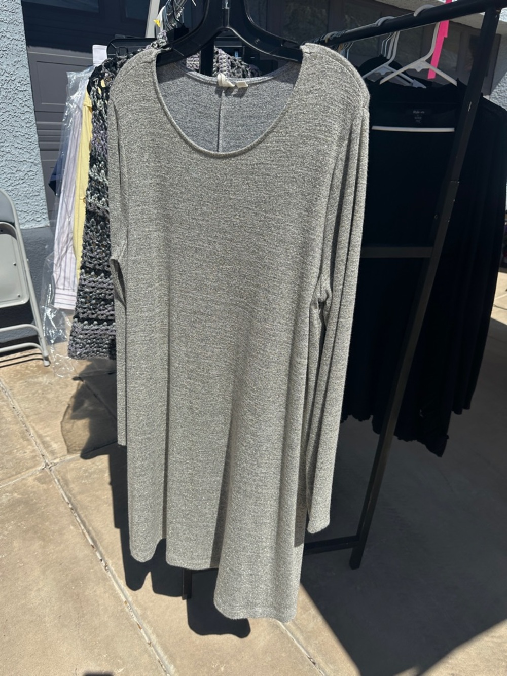 GAP Heather Gray Scoop Neck Knit Top